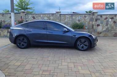 Tesla Model 3 2020