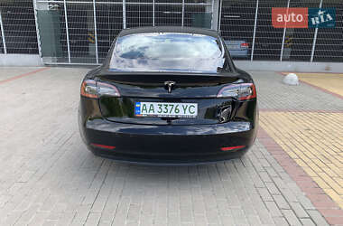 Седан Tesla Model 3 2019 в 