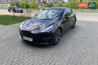 Седан Tesla Model 3 2019 в 