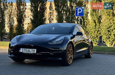 Седан Tesla Model 3 2018 в 