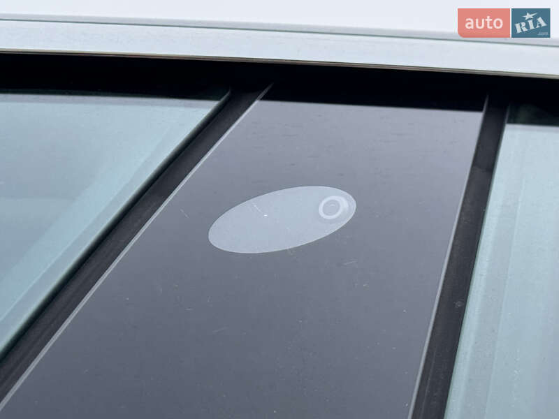 Седан Tesla Model 3 2019 в Рівному