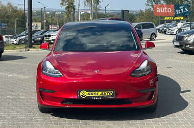 Седан Tesla Model 3 2019 в 