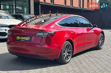 Седан Tesla Model 3 2019 в 
