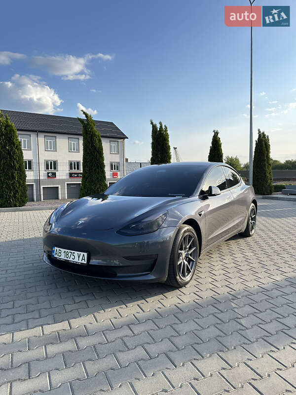Tesla Model 3 2022