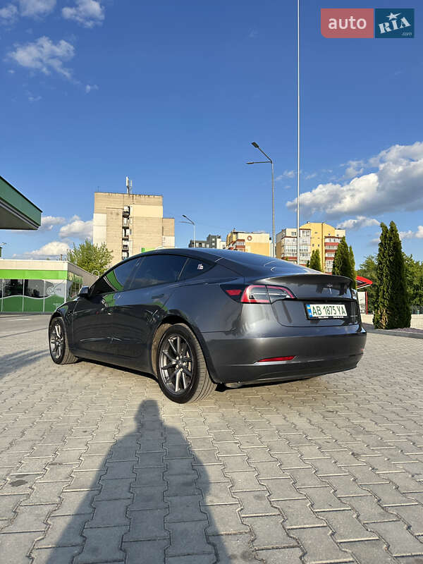 Седан Tesla Model 3 2022 в Вінниці