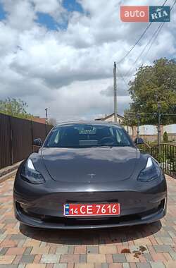 Седан Tesla Model 3 2022 в Сквире