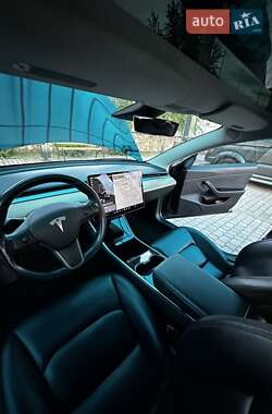 Седан Tesla Model 3 2018 в 