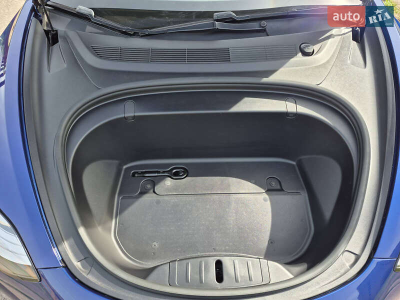 Седан Tesla Model 3 2019 в Александрие