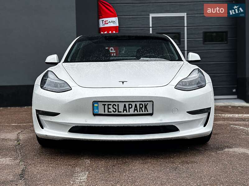 Седан Tesla Model 3 2022 в Киеве фото 3 Седан Tesla Model 3 2022 в Киеве