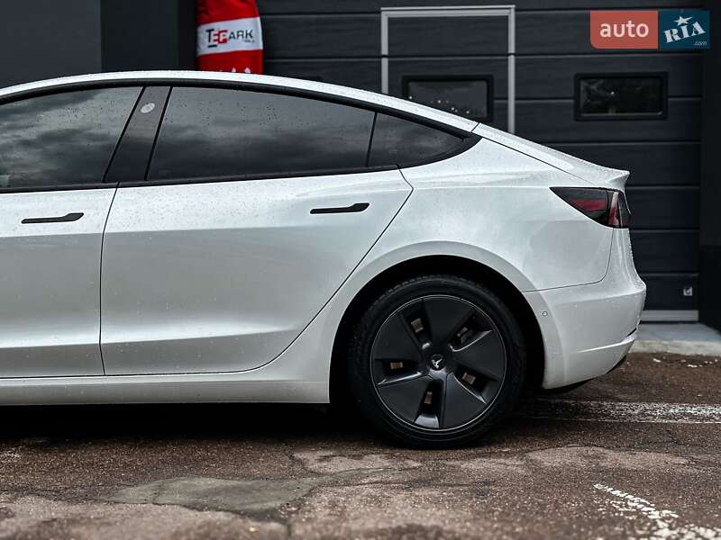 Седан Tesla Model 3 2022 в Киеве фото 7 Седан Tesla Model 3 2022 в Киеве