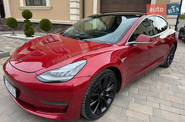 Седан Tesla Model 3 2019 в 