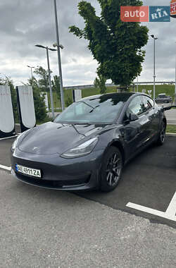 Седан Tesla Model 3 2022 в Тячеві