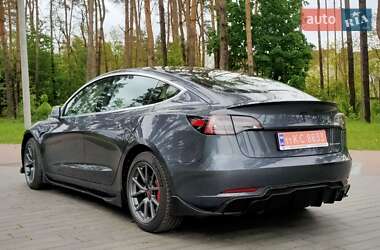 Седан Tesla Model 3 2019 в 
