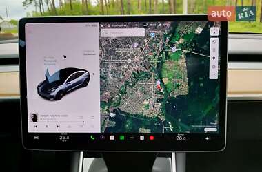 Седан Tesla Model 3 2019 в 