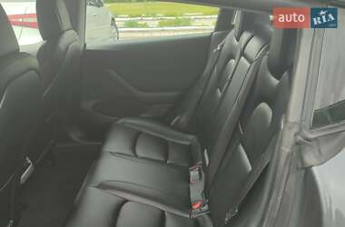 Седан Tesla Model 3 2021 в 