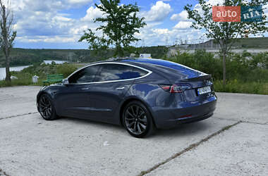 Седан Tesla Model 3 2018 в 