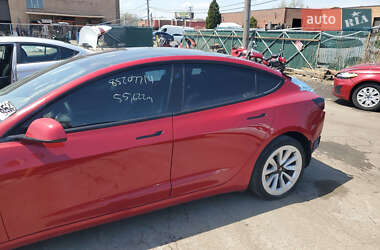 Седан Tesla Model 3 2022 в 