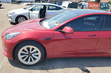 Седан Tesla Model 3 2022 в 