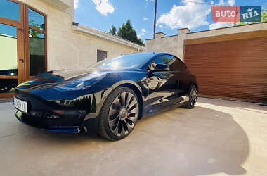 Седан Tesla Model 3 2021 в 