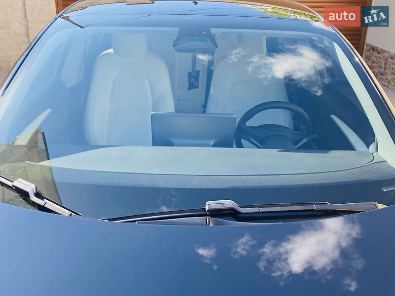 Седан Tesla Model 3 2021 в Одесі