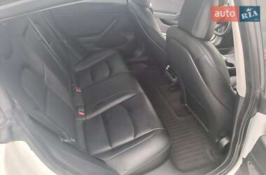 Седан Tesla Model 3 2020 в 