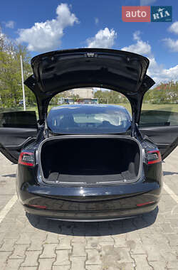 Седан Tesla Model 3 2018 в 