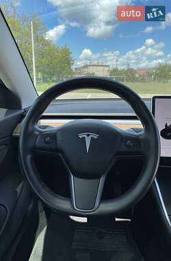 Седан Tesla Model 3 2018 в 