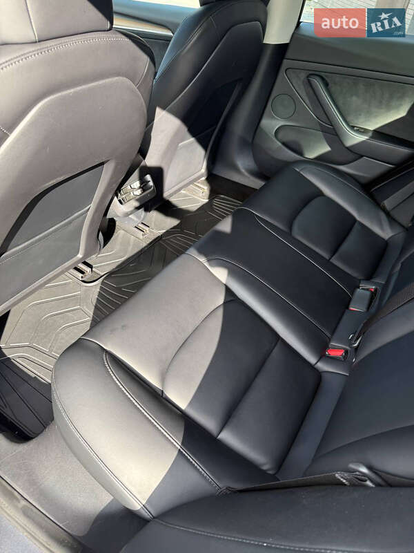 Седан Tesla Model 3 2022 в Луцке фото 6 Седан Tesla Model 3 2022 в Луцке