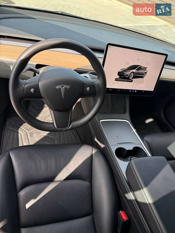 Седан Tesla Model 3 2022 в Луцке фото 5 Седан Tesla Model 3 2022 в Луцке
