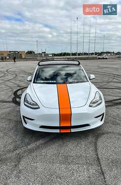 Tesla Model 3 2019 Tesla Model 3 2019