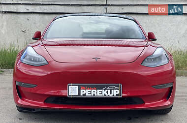Седан Tesla Model 3 2021 в 