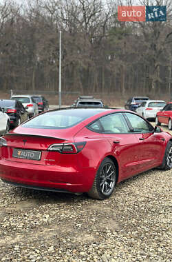 Седан Tesla Model 3 2020 в 