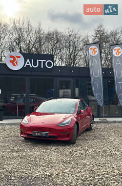 Седан Tesla Model 3 2020 в Львове
