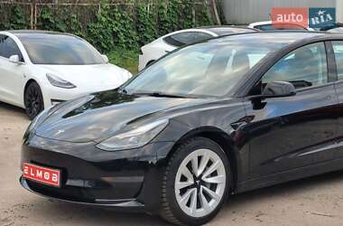 Седан Tesla Model 3 2021 в 
