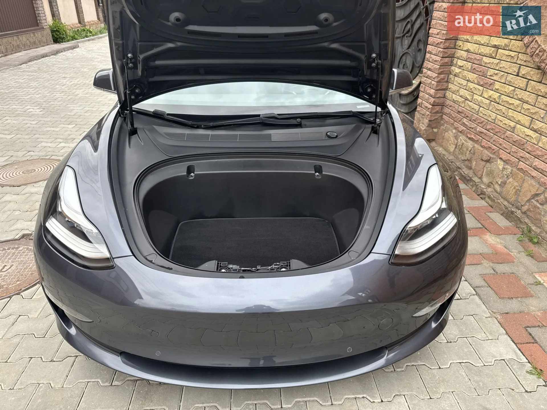 2018 Tesla Model 3 - мініатюра 11