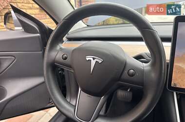 Седан Tesla Model 3 2018 в 