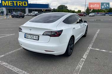 Седан Tesla Model 3 2019 в 