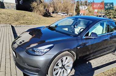 Tesla Model 3 2019 Tesla Model 3 2019