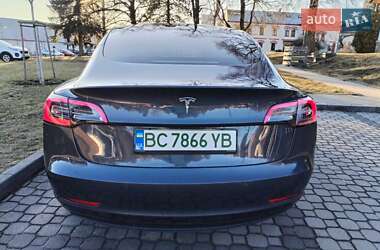 Седан Tesla Model 3 2019 в 