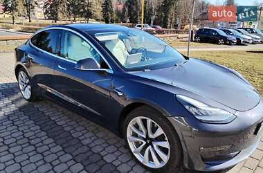Седан Tesla Model 3 2019 в 