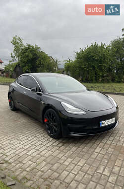 Седан Tesla Model 3 2019 в 