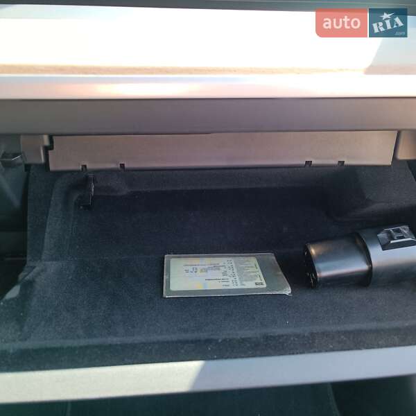 Седан Tesla Model 3 2021 в Києві