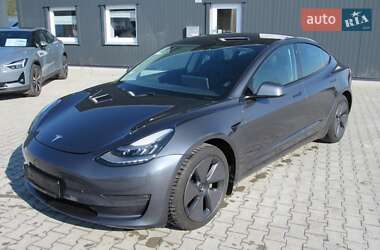 Седан Tesla Model 3 2020 в Києві