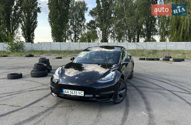 Седан Tesla Model 3 2018 в 