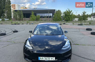 Седан Tesla Model 3 2018 в 