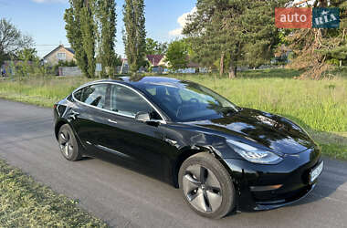 Седан Tesla Model 3 2018 в 