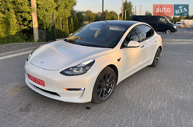 Tesla Model 3 2021 Tesla Model 3 2021