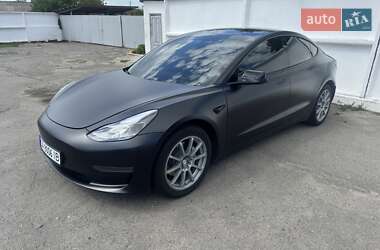 Седан Tesla Model 3 2021 в Звенигородке