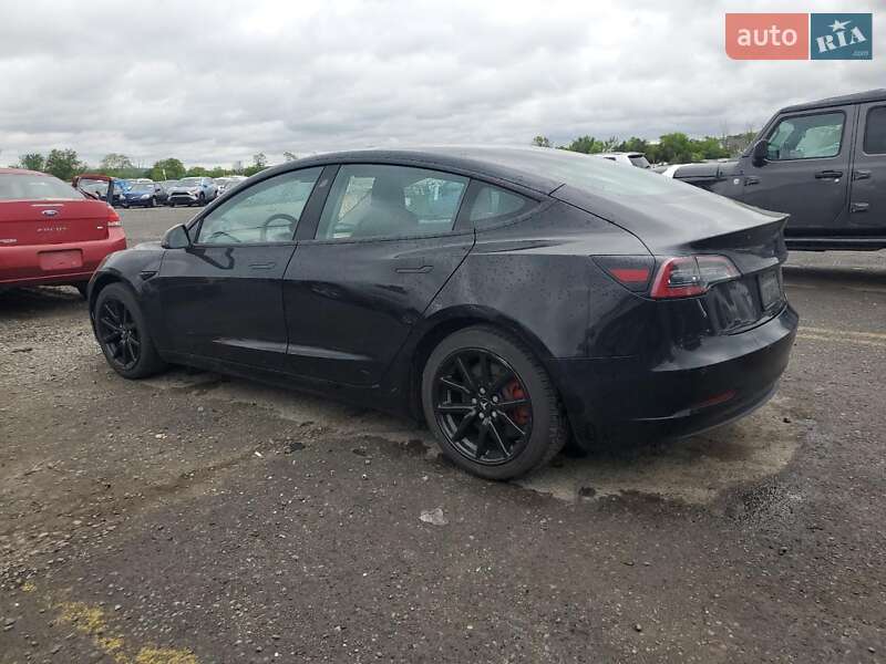 Седан Tesla Model 3 2020 в Львове