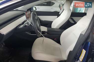 Седан Tesla Model 3 2019 в 